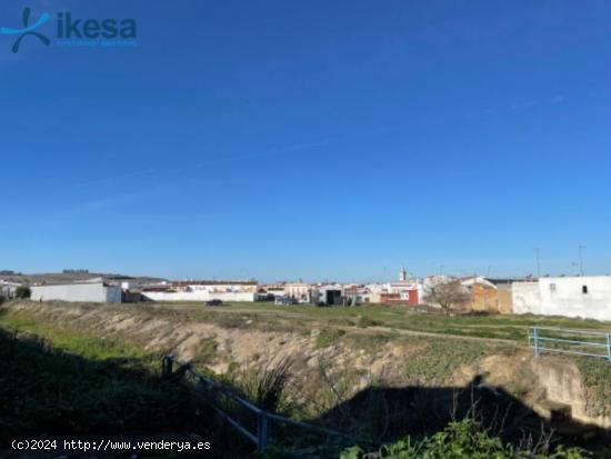 Venta de Terreno en La Palma del  Condado - HUELVA