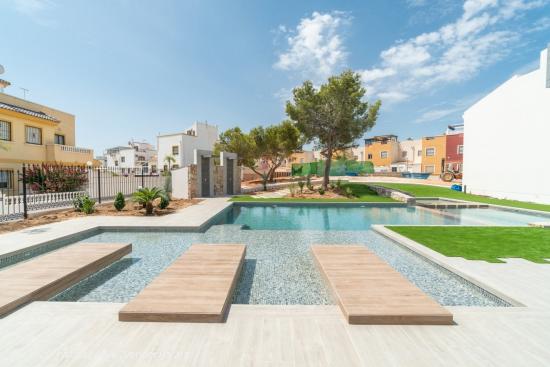 Nuevo conjunto residencial en Los Balcones (Torrevieja) - ALICANTE