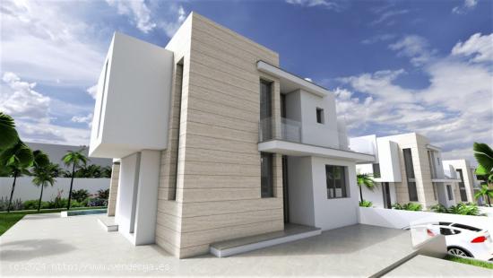 VILLAS DE OBRA NUEVA EN TORREVIEJA - ALICANTE