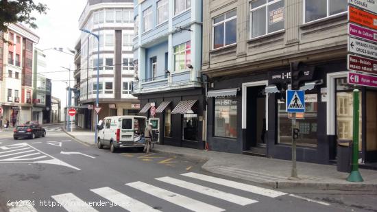 Edificio en la Plaza de Galicia de Carballo - A CORUÑA