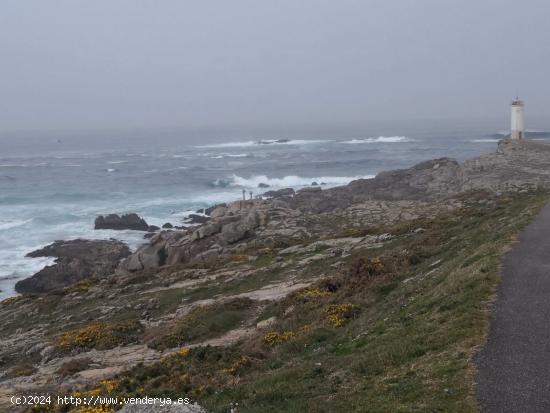 Solares urbanos en Corme, con preciosas vistas a la Ría de Corme y Laxe - A CORUÑA