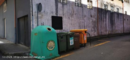  Sótano frente al Polideportivo Vila de Noia - A CORUÑA 