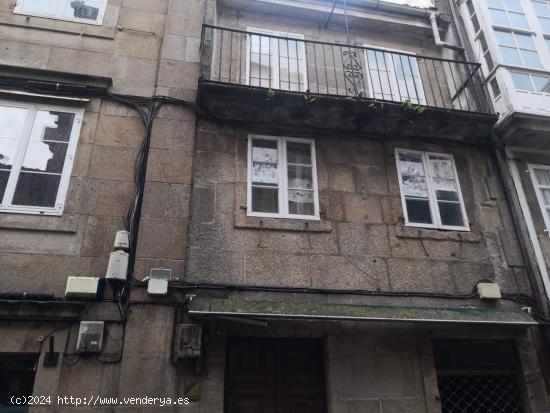 Edificio en casco Histórico de Santiago de Compostela - A CORUÑA