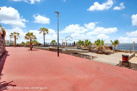 Se traspasa Bar/Cafetería en pleno funcionamiento en Playa San Juan cerca del mar - SANTA CRUZ DE T