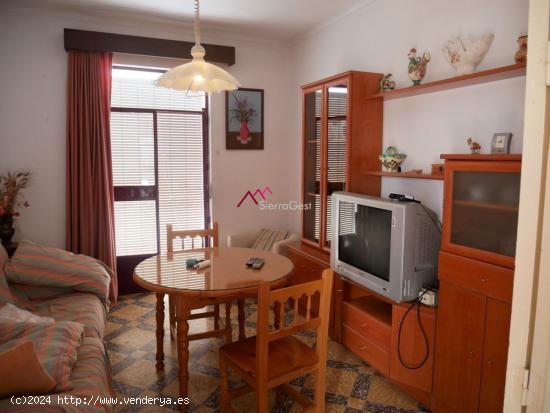 VENTA PISO BDA ANDALUCIA - CADIZ