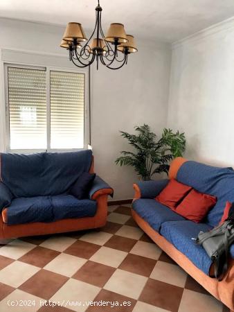 VENTA CASA VILLALUENGA DEL ROSARIO. ZONA CÉNTRICA - CADIZ