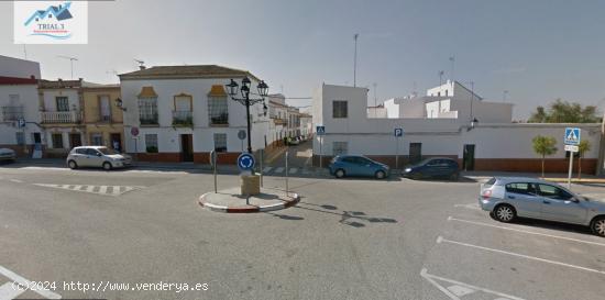  VENTA LOCAL COMERCIAL EN SANLUCAR LA MAYOR - SEVILLA 