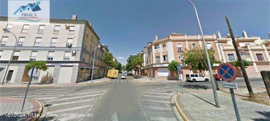  Venta local en Dos Hermanas (Sevilla) - SEVILLA 