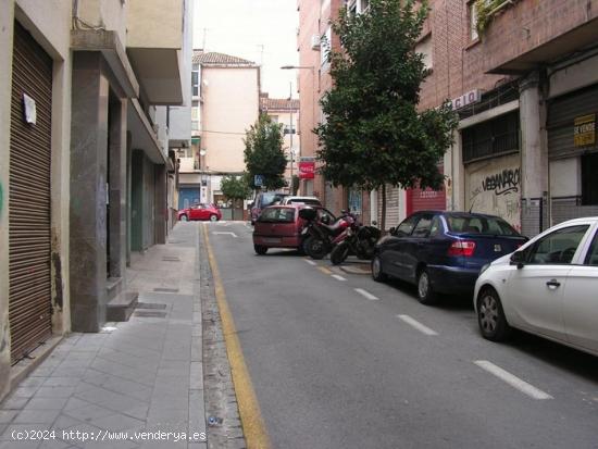  Local Comercial - GRANADA 