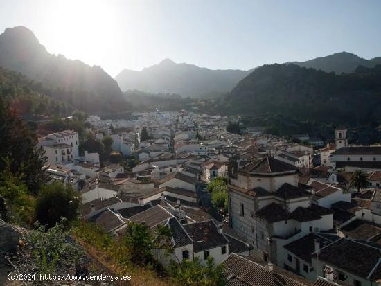 ¡Al borde del tajo en Grazalema! - CADIZ