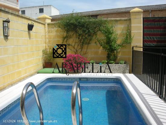 ////GRAN CASA CON PISCINA PROPIA EN VILLAFRANCA//// - CORDOBA