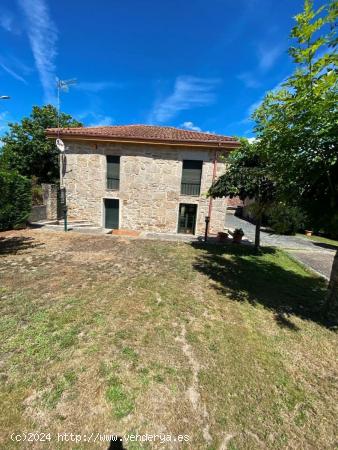 ESTUPENDO CHALET   EN COLES  CON FINCA , CENADOR CERRADO, GARAJE Y BODEGA - ORENSE