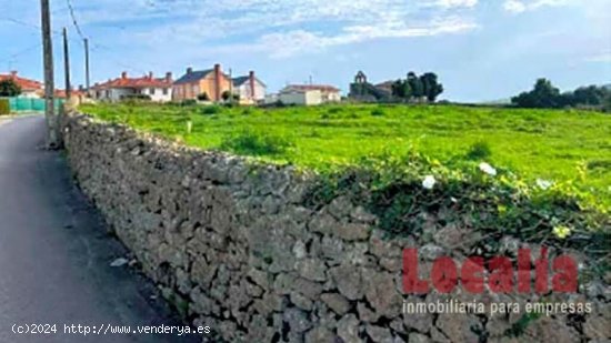 Extenso suelo urbano en Cóbreces, Cantabria.