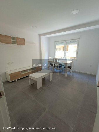 SE ALQUILAN 2 HABITACIONES EN C/ MAESTRO VALERA POR 300€ TODO INCLUIDO