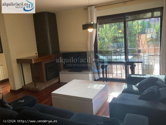 Alquilofacil-murcia alquila este estupendo chalet en la zona de la ñora en 1300€