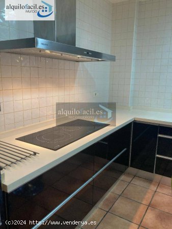 Alquilofacil-murcia alquila este estupendo chalet en la zona de la ñora en 1300€