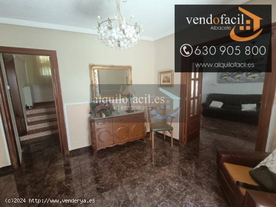 SE VENDE CASA EN POZOHONDO DE 4 HABITACIONES Y PATIO DE 40 METROS POR 68000€