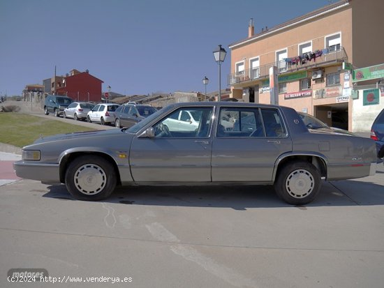 Cadillac Deville Sedan de 1989 con 184.736 Km por 8.500 EUR. en Madrid