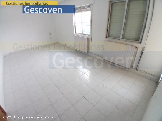  GRAN VIVIENDA CENTRICA CON PATIO Y BALCÓN TERRAZA - CACERES 