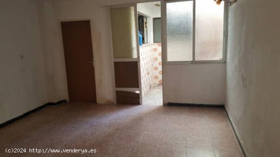 CASA A REFORMAR  ENTIDAD BANCARIA   PRECIO NEGOCIABLE  - SEVILLA