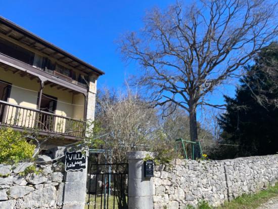 TIPICA CASA DE PIEDRA EN EL BARRIO DE LA IGLESIA -  RUILOBA. - CANTABRIA