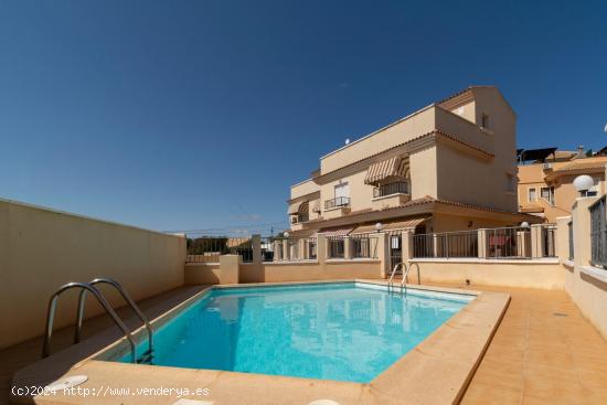 DUPLEX EN VENTA CON PISCINA COMUNITARIA Y SOTANO EN ROCHE¡¡¡ - MURCIA