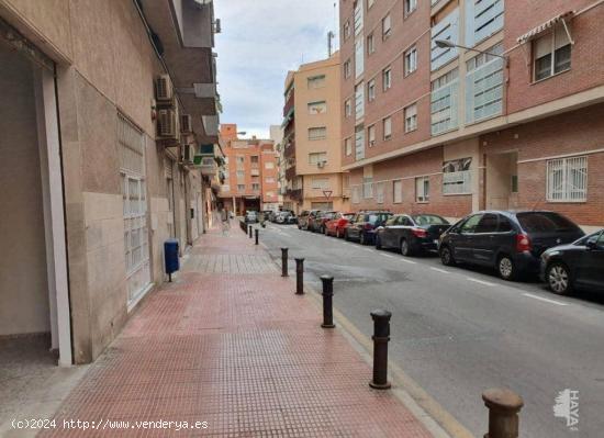 LOCAL COMERCIAL EN ALICANTE, - ALICANTE