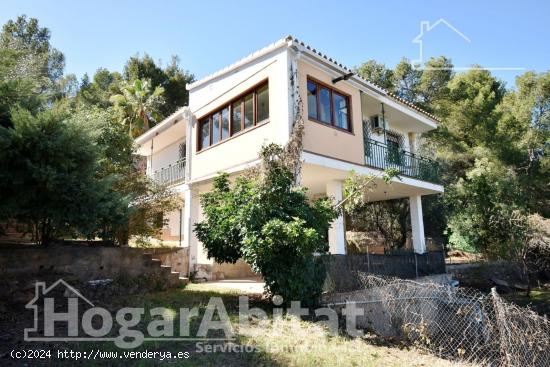 CHALET CON GARAJE, TERRAZA Y BARBACOA - CASTELLON