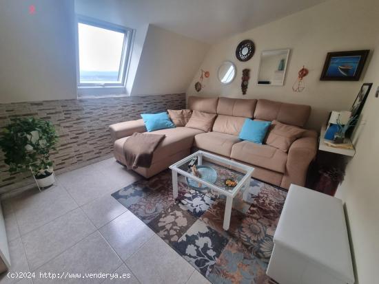 CASA PAREADA EN VENTA EN RIANXO - A CORUÑA