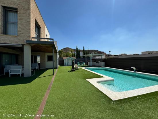 ESPECTACULAR CHALET EN LA ALCAYNA - MURCIA