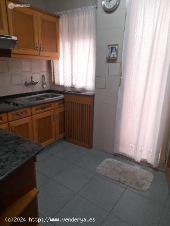 API LUNA INMOBILIARIA VENDE BUEN PISO - ALBACETE