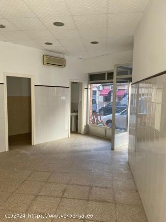 Local Comercial a Dos Calles - MURCIA