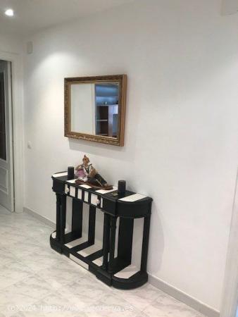 SE VENDE  PISO JUNTO A PLAZA LUIS DEL OLMO - LEON