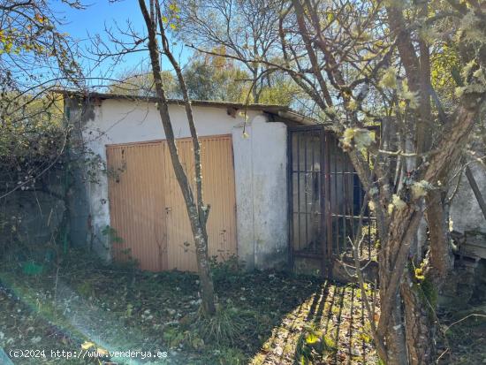 SE VENDE FINCA RUSTICA EN CARRACEDELO CON NAVE DE 350 M2 - LEON