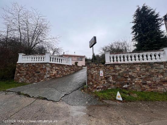 CASA CON FINCA EN RIEGO DE AMBROS, CAMINO DE SANTIAGO. - LEON