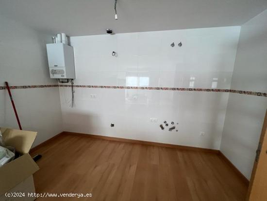 SE VENDE APARTAMENTO DE UNA HABITACION NUEVO EN FLORES DEL SIL - LEON