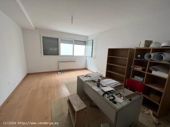 SE VENDE APARTAMENTO DE UNA HABITACION NUEVO EN FLORES DEL SIL - LEON