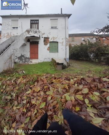 CASA CON TERRENO EN SAN MIGUEL DE LAS DUEÑAS PARA REFORMAR - LEON