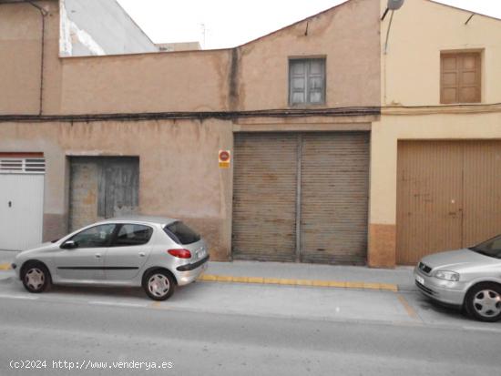 Se Vende en Almansa - ALBACETE