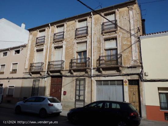 Se Vende en Almansa - ALBACETE