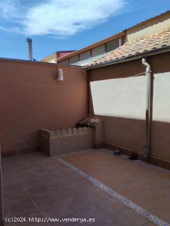 ADOSADO ZONA SAN ROQUE. ORIENTACIÓN SUR. ALQUILER O VENTA - ALBACETE