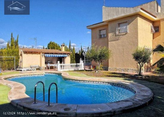 CHALET INDEPENDIENTE EN VENTA SAN VICENTE DEL RASPEIG - LOS GIRASOLES - ALICANTE