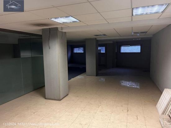 LOCAL COMERCIAL EN ALQUILER CON VISIBILIDAD A DOS CALLES - ALICANTE