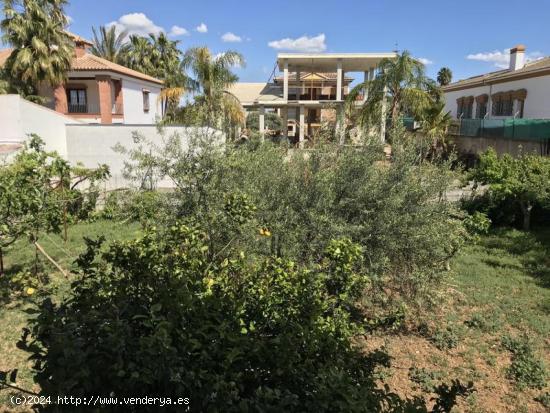 Parcela de terreno urbano con vivienda en construcción. - MALAGA