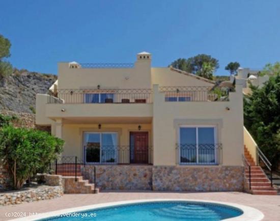 Inigualable chalet privado con piscina y vistas despejadas al monte, golf y mar - MURCIA