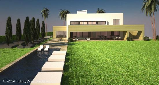 Parcela para construir una Villa con piscina y jardín en Sotogrande - CADIZ