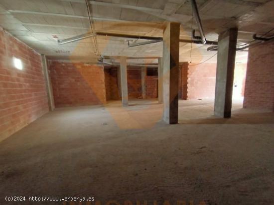 SE VENDE LOCAL COMERCIAL EN EL LLANO DE MOLINA - MURCIA