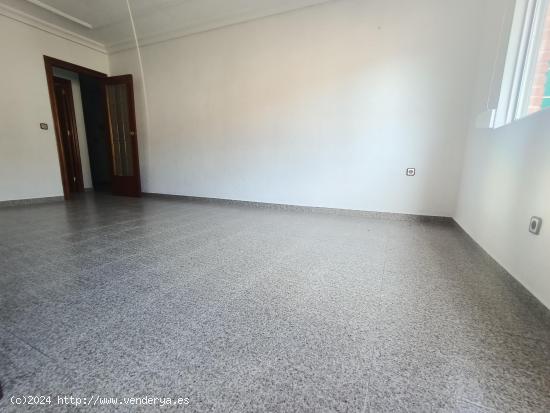 SE VENDE PISO EN MOLINA DE SEGURA - MURCIA