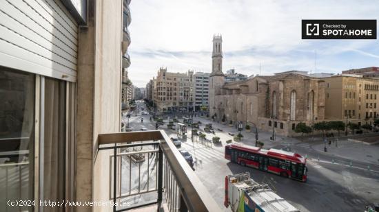 Piso de 5 habitaciones en Sant Francesc - VALENCIA