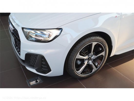 Se Vende AUDI A1 Sportback Adrenalin 30 TFSI 85kW S tron